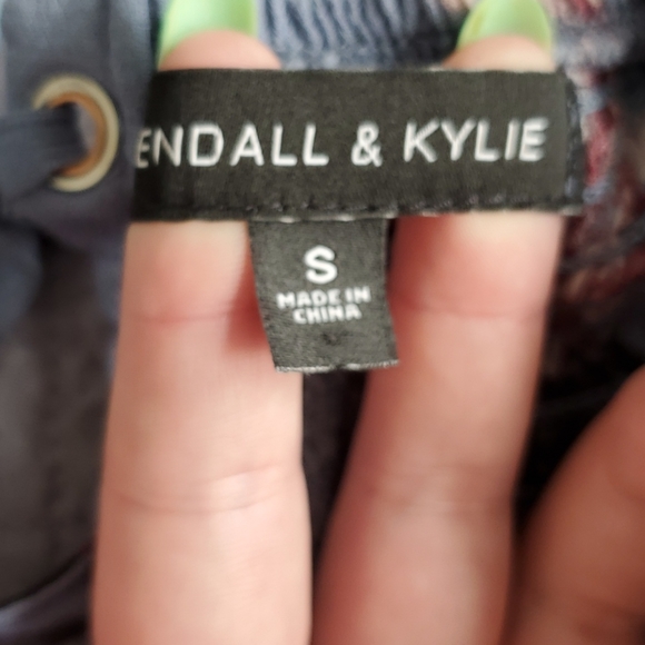 Kendall & Kylie romper - Picture 5 of 6